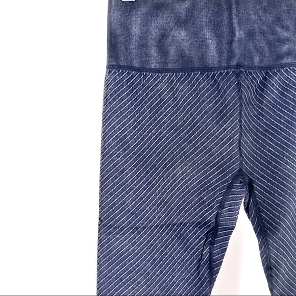 Soul Cycle Women's  Miles and Miles Tight Black - Medium - Picture 3 of 7